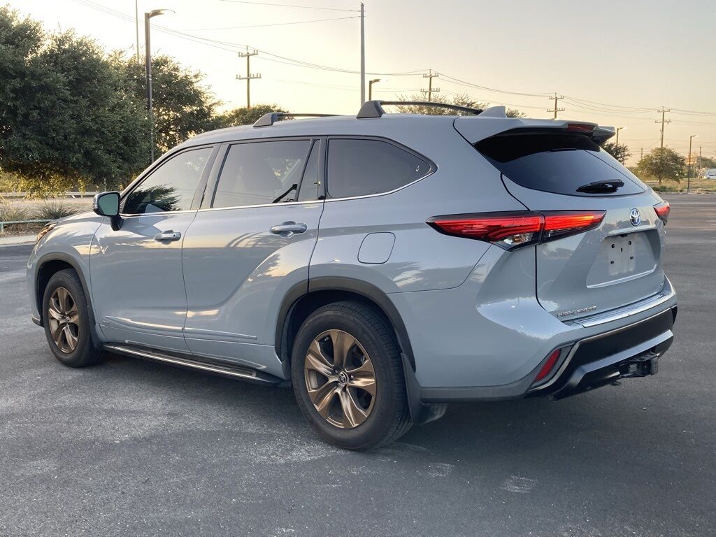 2022 Toyota Highlander Hybrid Bronze Edition San Antonio TX