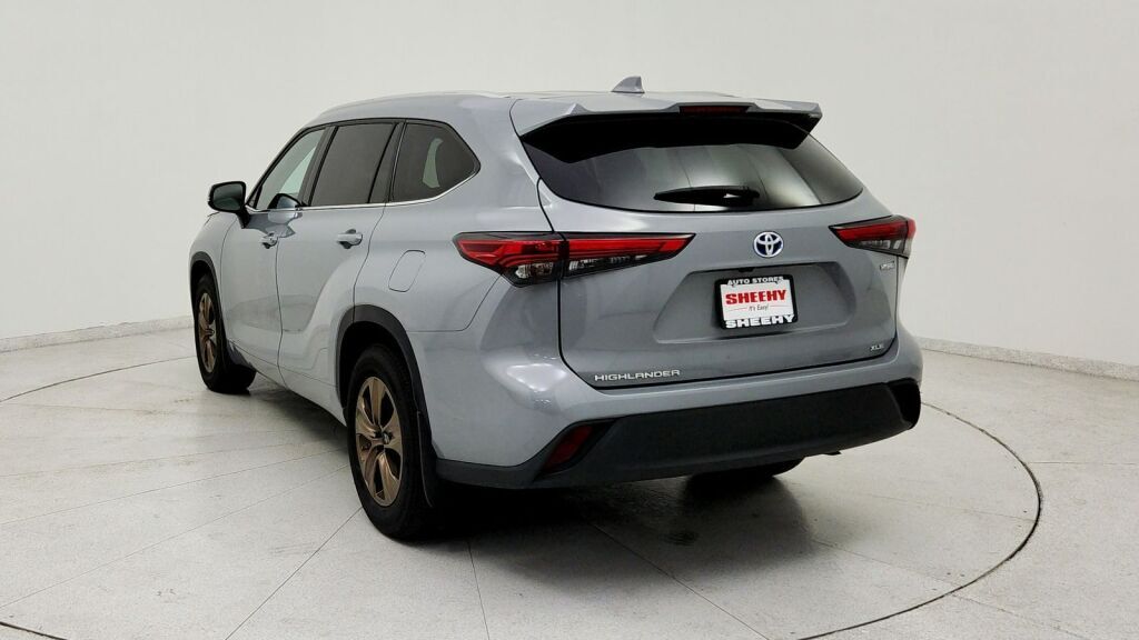 2022 Toyota Highlander Hybrid Bronze Edition Laurel MD