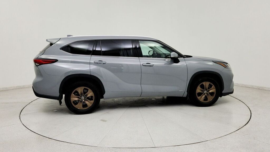 2022 Toyota Highlander Hybrid Bronze Edition Laurel MD