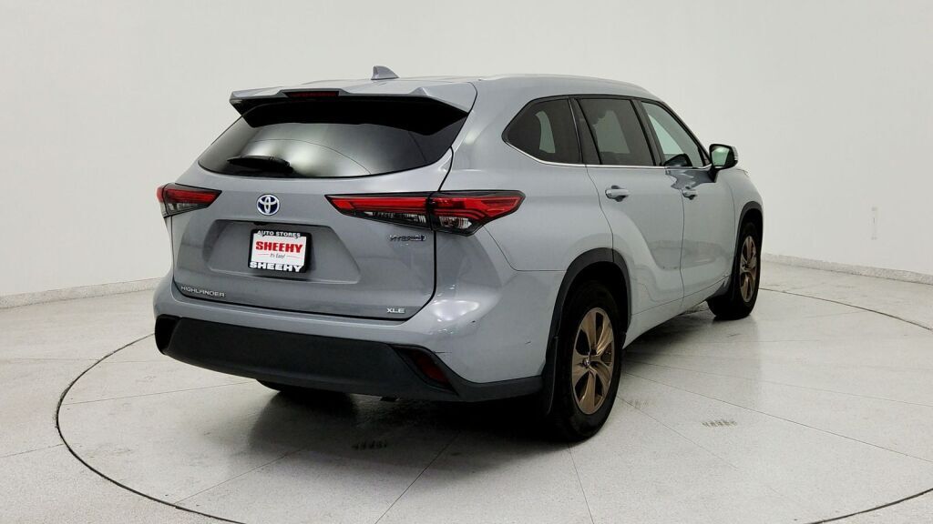 2022 Toyota Highlander Hybrid Bronze Edition Laurel MD