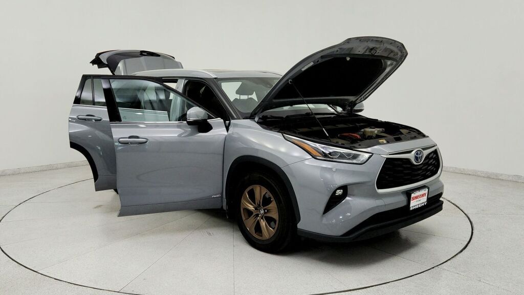 2022 Toyota Highlander Hybrid Bronze Edition Laurel MD