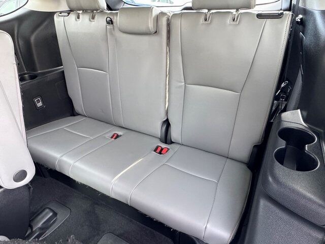 2022 Toyota Highlander Hybrid Bronze Edition Springfield VA