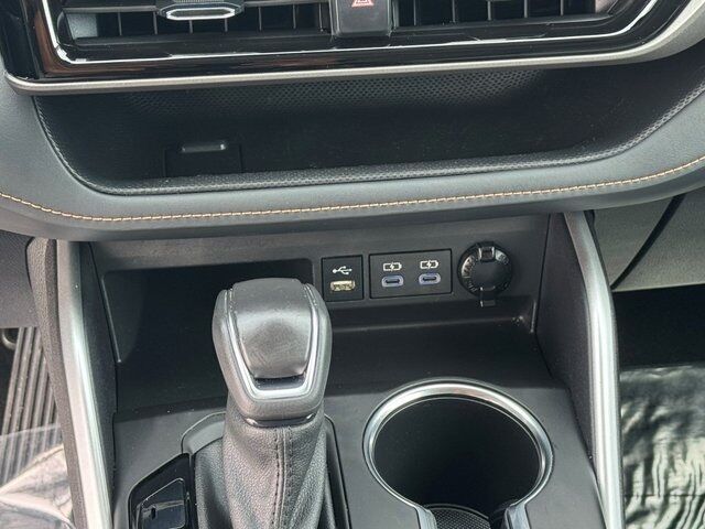 2022 Toyota Highlander Hybrid Bronze Edition Springfield VA