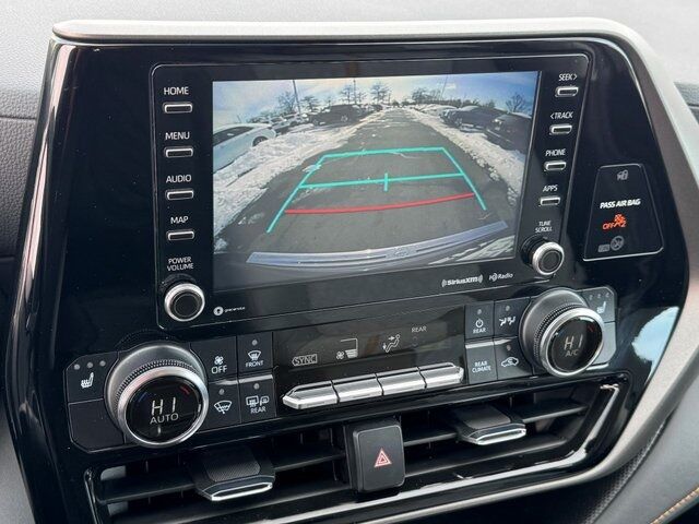 2022 Toyota Highlander Hybrid Bronze Edition Springfield VA