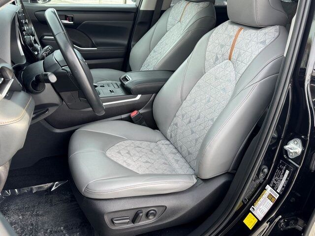 2022 Toyota Highlander Hybrid Bronze Edition Springfield VA