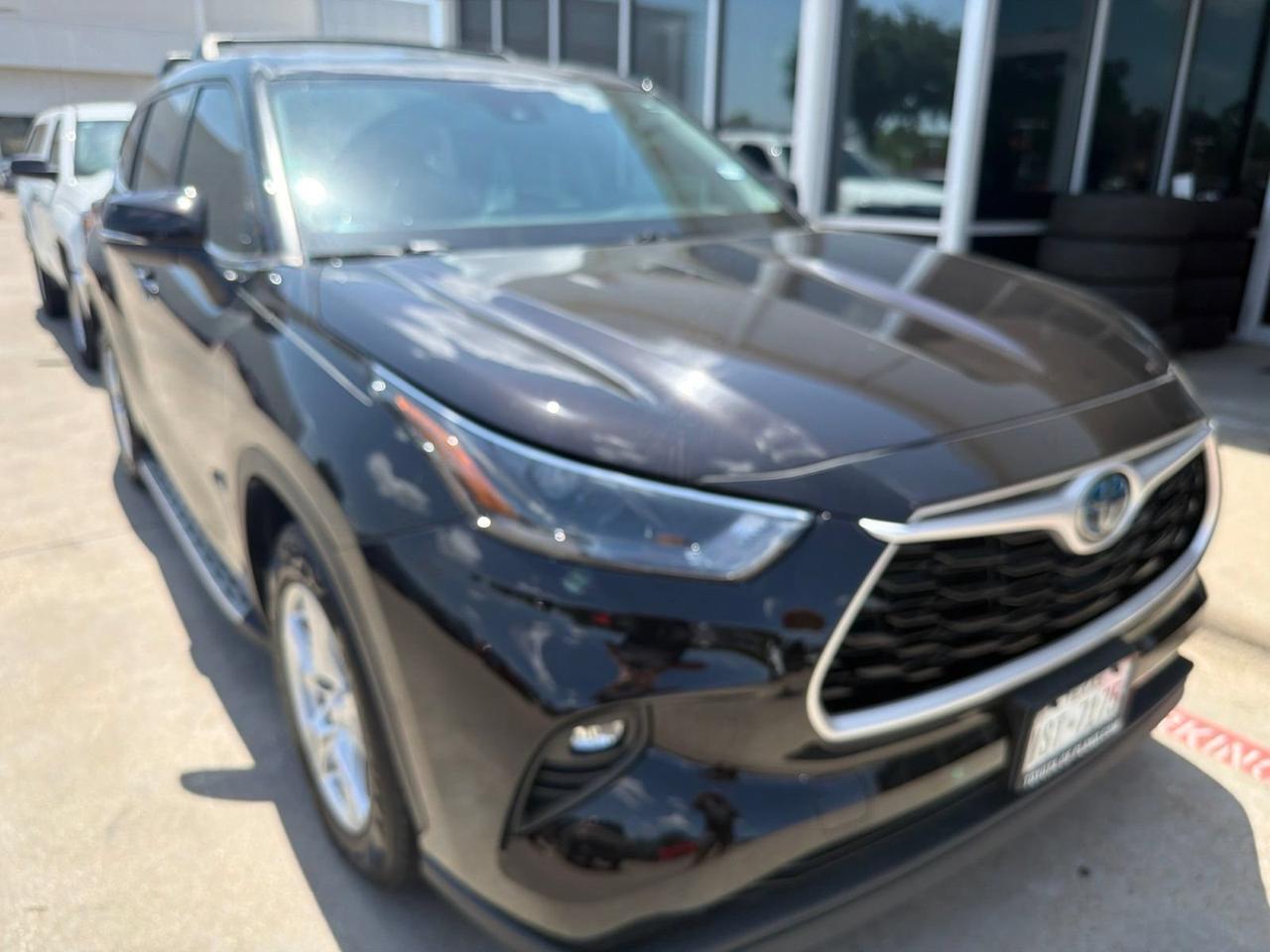 2022 Toyota Highlander Hybrid LE Hurst TX