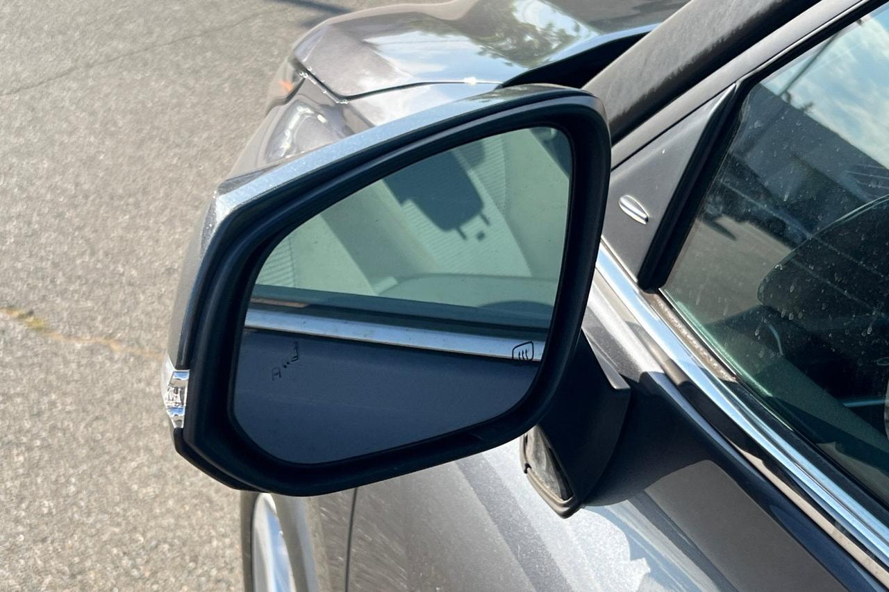 2022 Toyota Highlander Hybrid LE Roseville CA