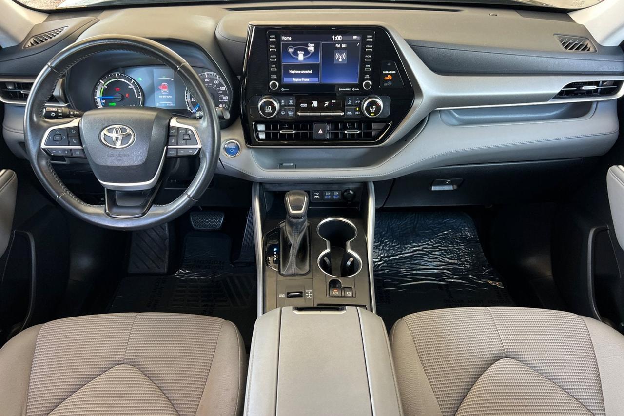 2022 Toyota Highlander Hybrid LE