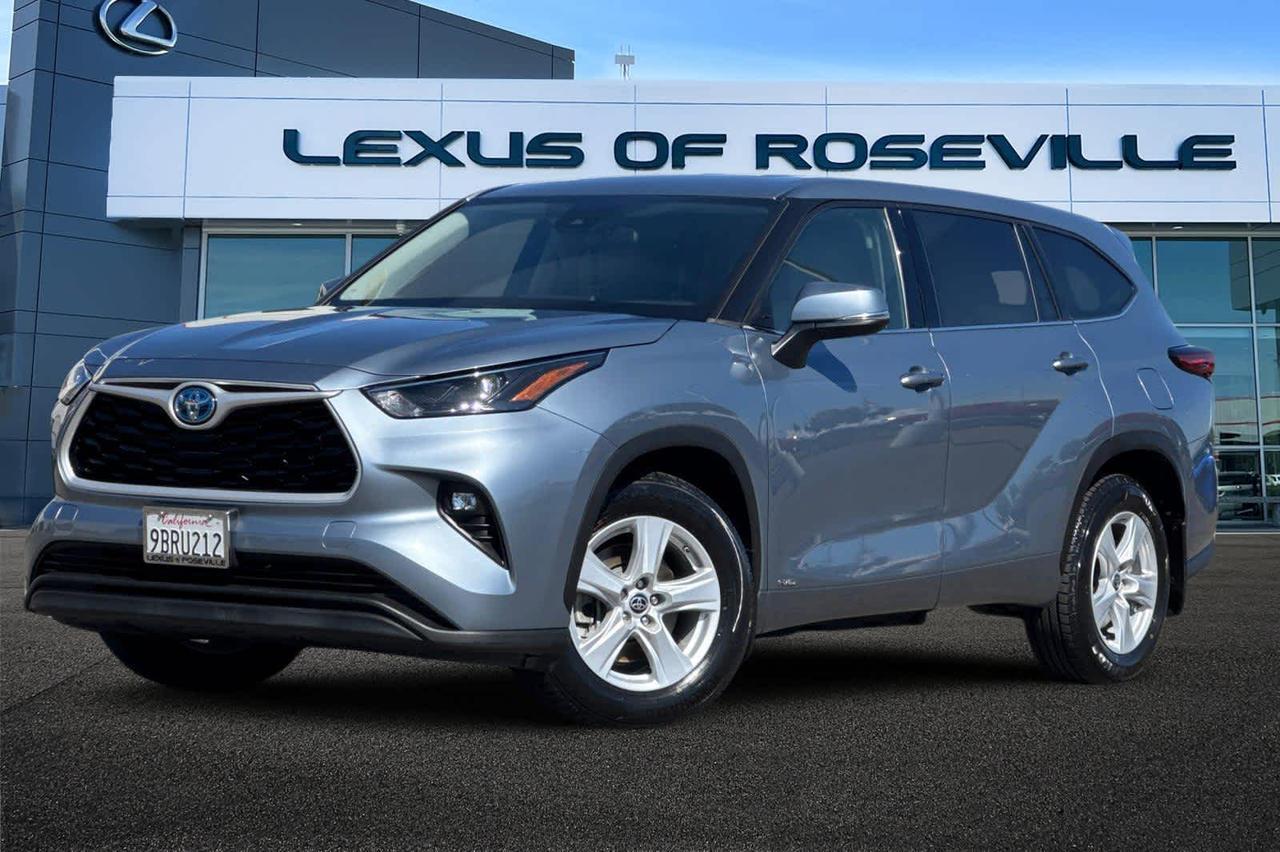 2022 Toyota Highlander Hybrid LE