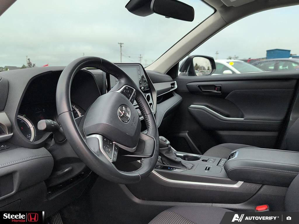 2022 Toyota Highlander Hybrid LE St. John's NL