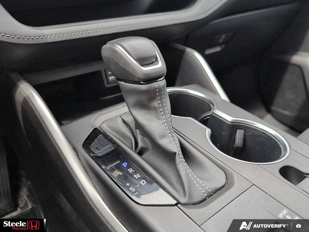 2022 Toyota Highlander Hybrid LE St. John's NL