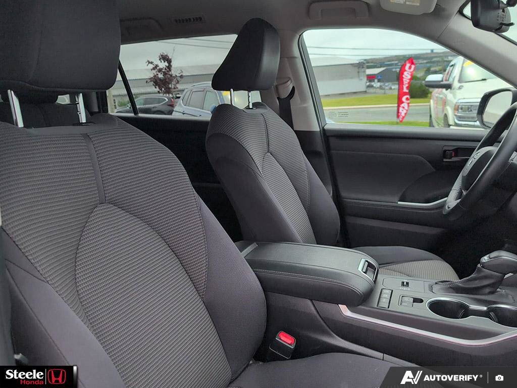 2022 Toyota Highlander Hybrid LE St. John's NL