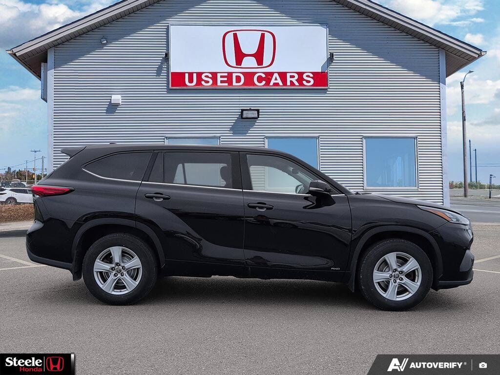 2022 Toyota Highlander Hybrid LE St. John's NL