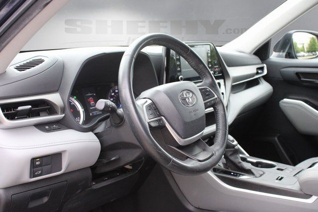 2022 Toyota Highlander Hybrid LE Fredericksburg VA
