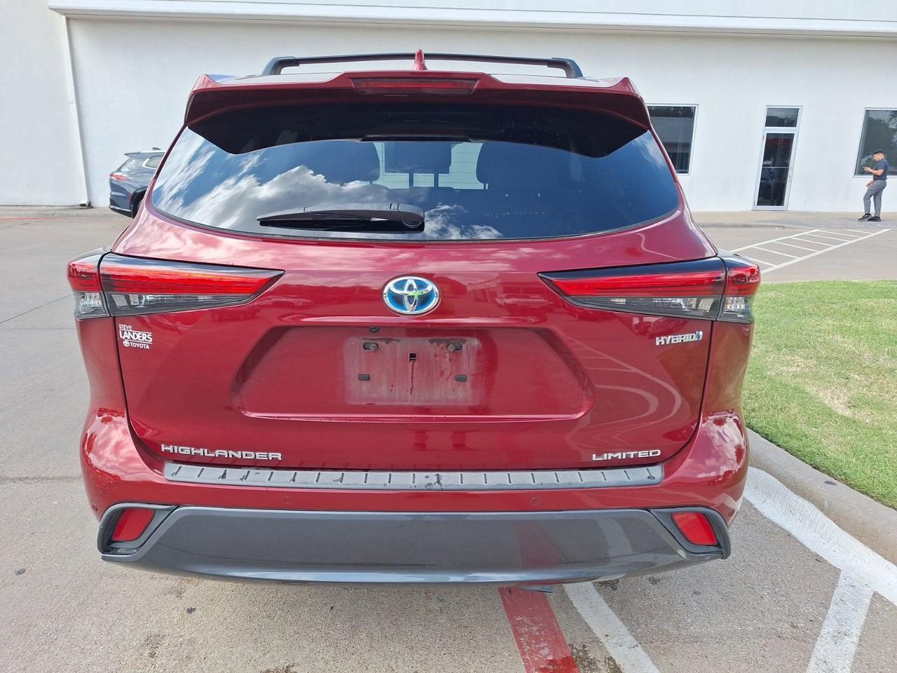 2022 Toyota Highlander Hybrid Limited Hurst TX