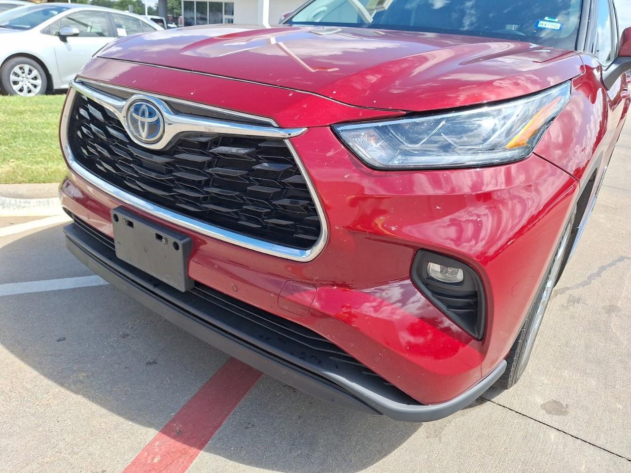 2022 Toyota Highlander Hybrid Limited Hurst TX