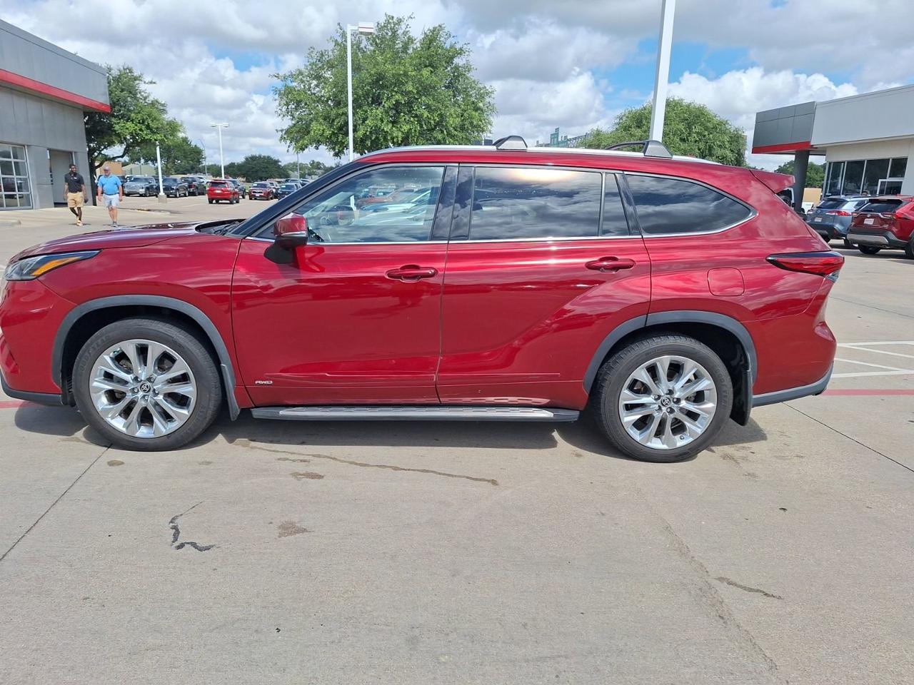2022 Toyota Highlander Hybrid Limited Hurst TX