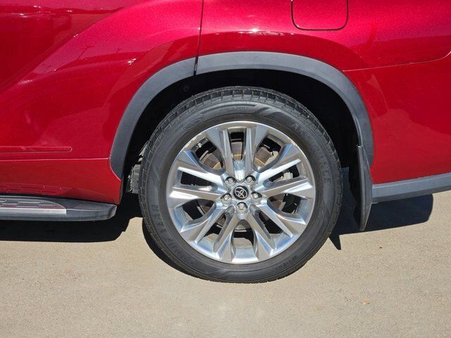 2022 Toyota Highlander Hybrid Limited Hurst TX