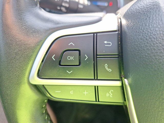 2022 Toyota Highlander Hybrid Limited Hurst TX