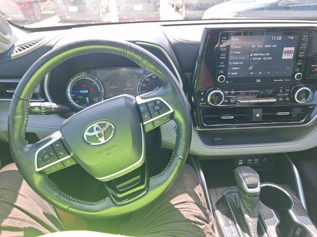 2022 Toyota Highlander Hybrid Limited Hurst TX