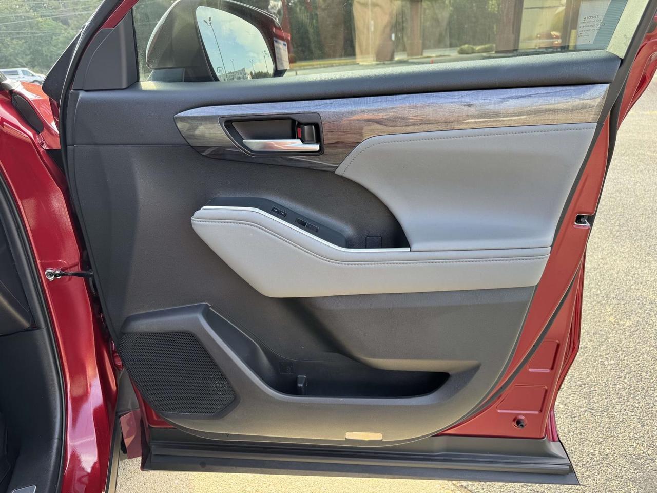 2022 Toyota Highlander Hybrid Limited Fredericksburg VA