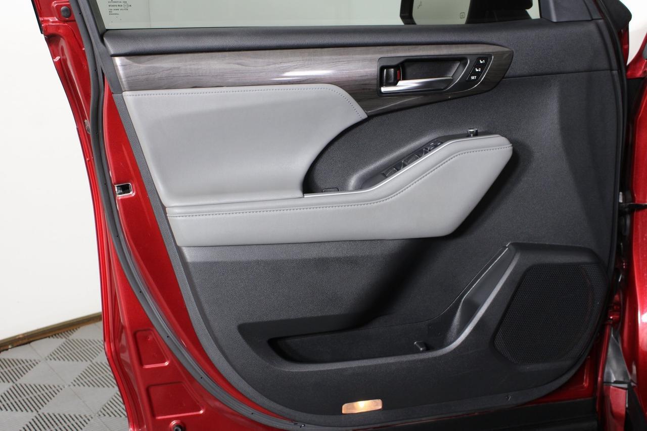 2022 Toyota Highlander Hybrid Limited Manassas VA