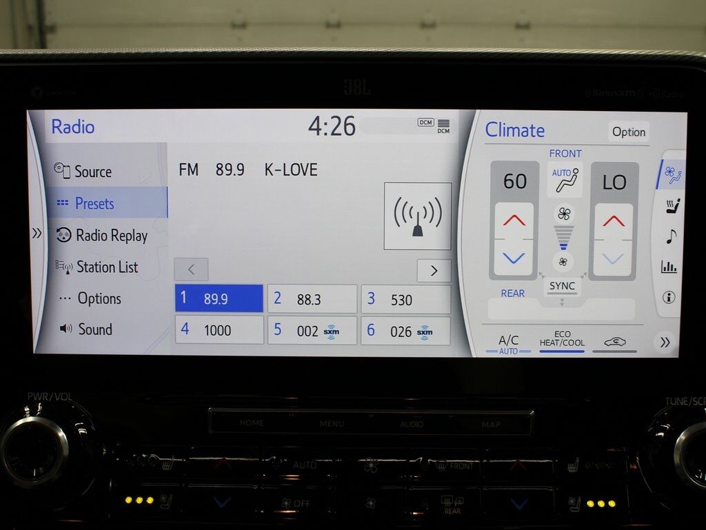 2022 Toyota Highlander Hybrid Platinum AWD 7 Passenger Fond du Lac WI