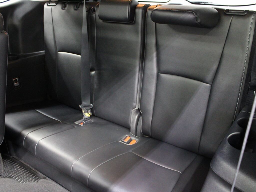 2022 Toyota Highlander Hybrid Platinum AWD 7 Passenger Fond du Lac WI