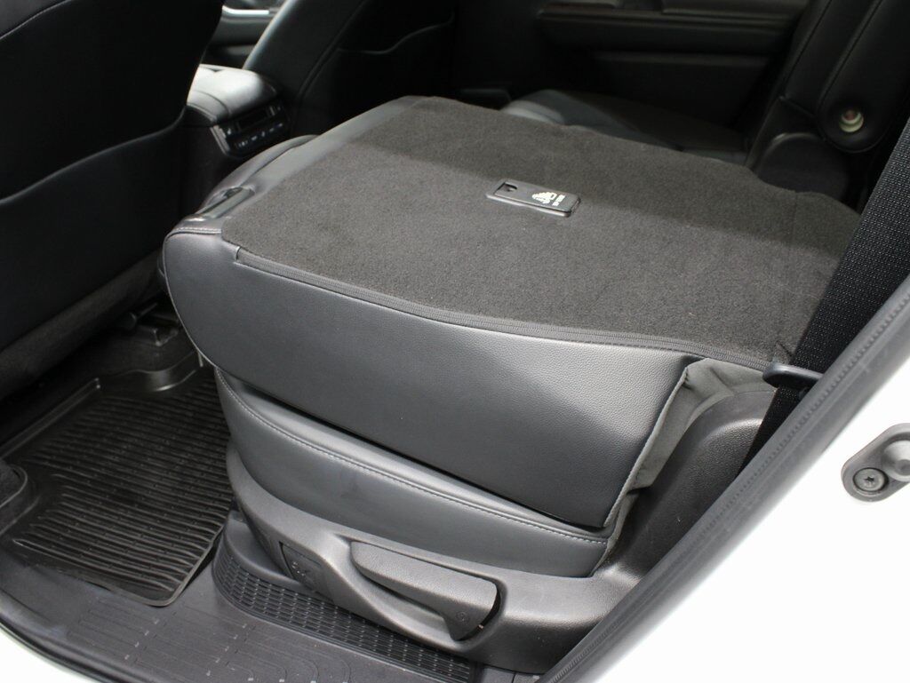 2022 Toyota Highlander Hybrid Platinum AWD 7 Passenger Fond du Lac WI