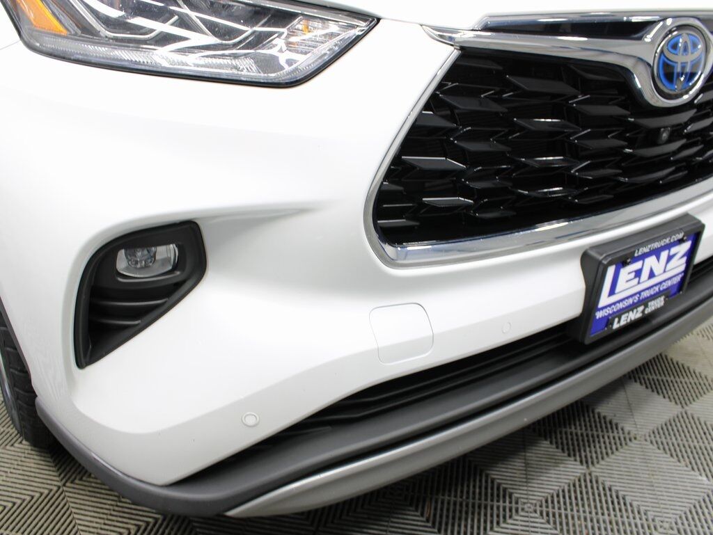 2022 Toyota Highlander Hybrid Platinum AWD 7 Passenger Fond du Lac WI