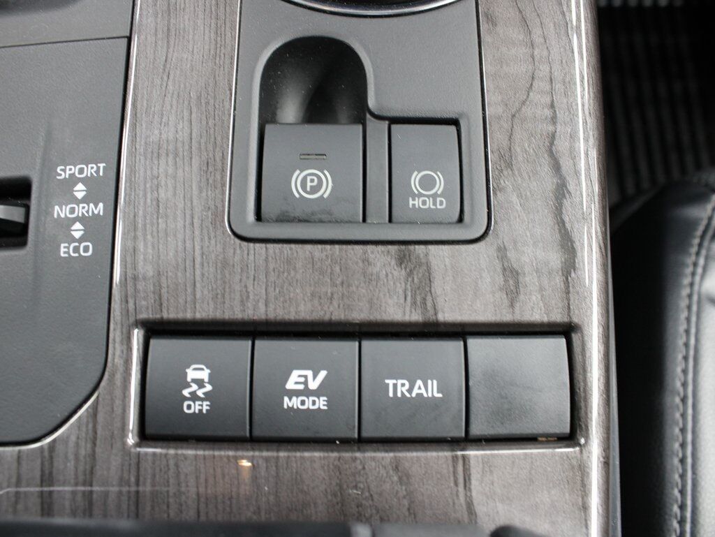 2022 Toyota Highlander Hybrid Platinum AWD 7 Passenger Fond du Lac WI