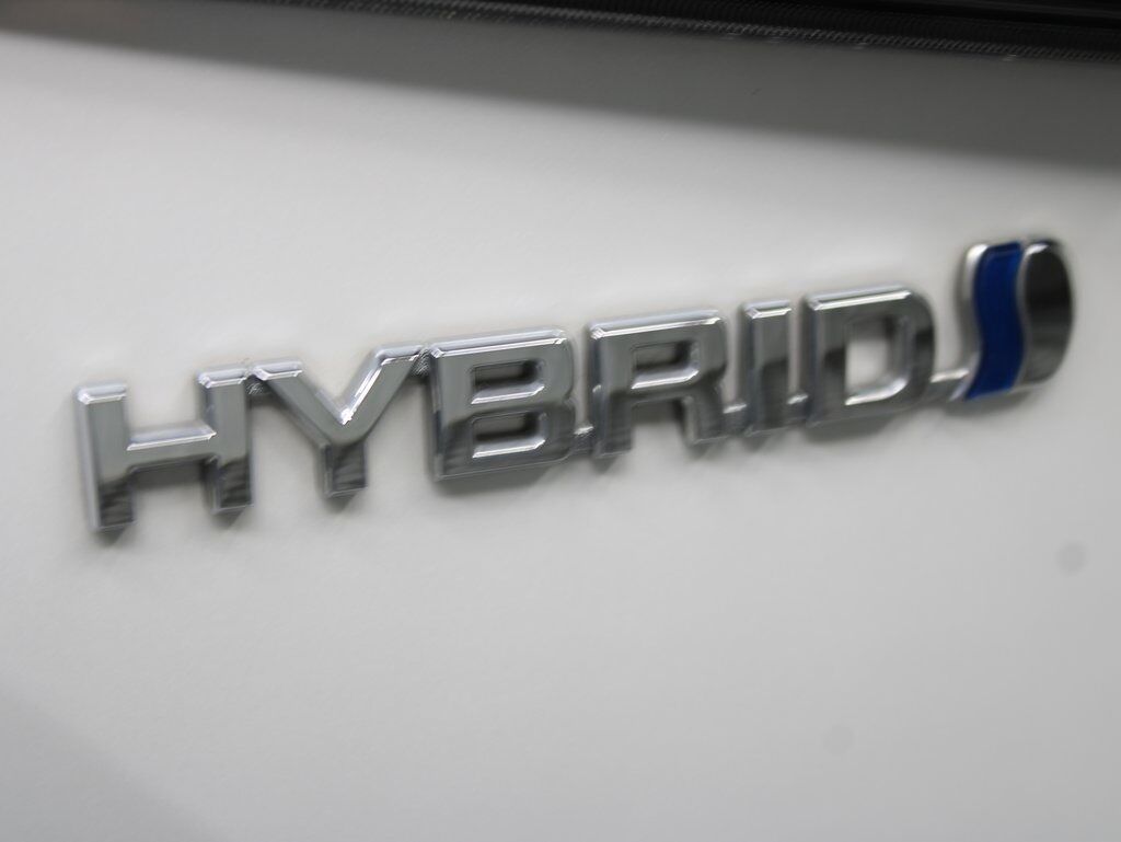 2022 Toyota Highlander Hybrid Platinum AWD 7 Passenger Fond du Lac WI