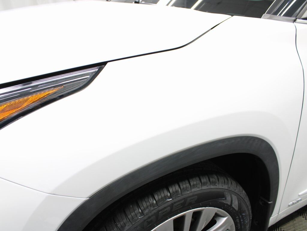 2022 Toyota Highlander Hybrid Platinum AWD 7 Passenger Fond du Lac WI