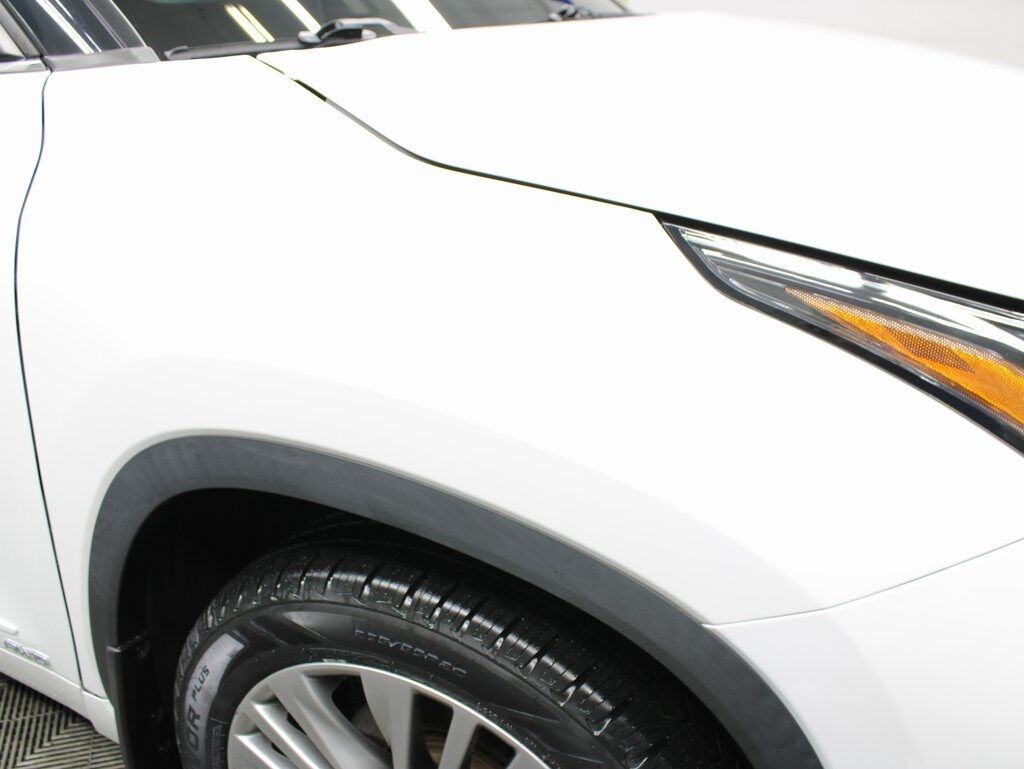2022 Toyota Highlander Hybrid Platinum AWD 7 Passenger Fond du Lac WI