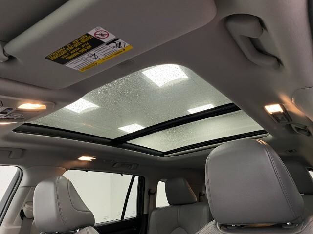 2022 Toyota Highlander Hybrid Platinum Appleton WI