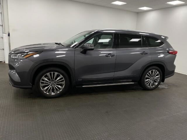 2022 Toyota Highlander Hybrid Platinum Appleton WI