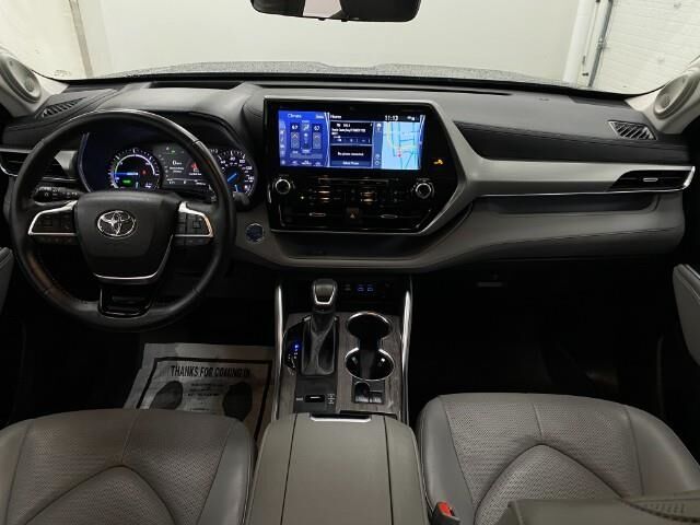 2022 Toyota Highlander Hybrid Platinum Appleton WI