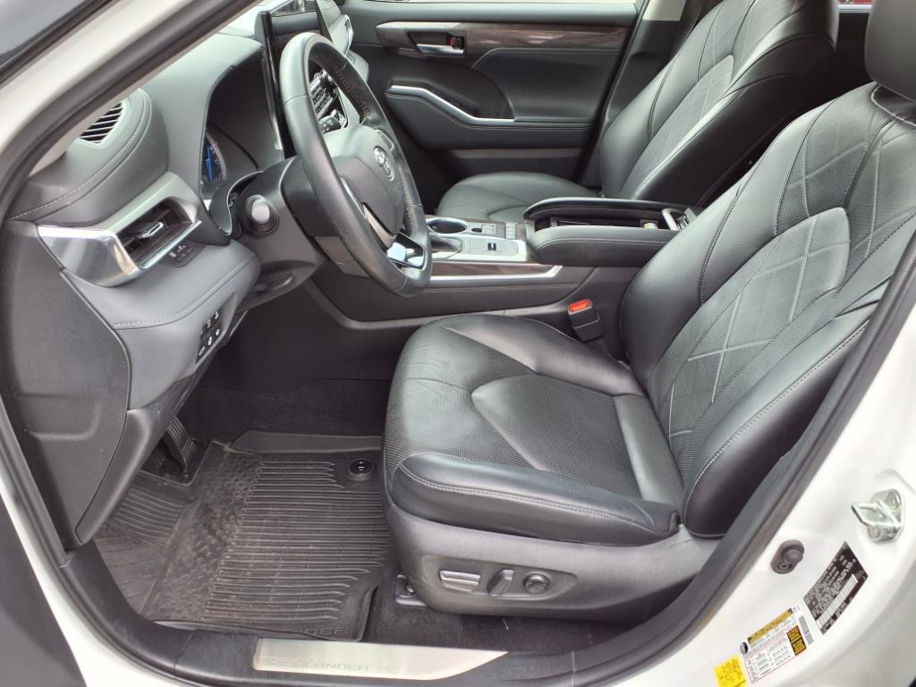 2022 Toyota Highlander Hybrid Platinum Roanoke VA