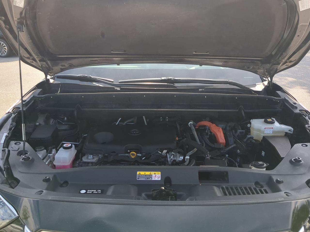 2022 Toyota Highlander Hybrid Platinum