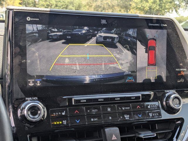 2022 Toyota Highlander Hybrid Platinum