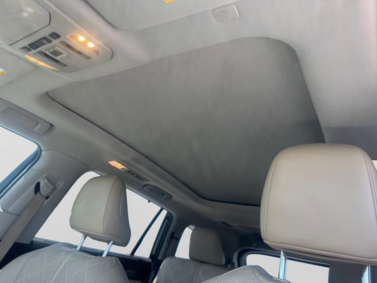 2022 Toyota Highlander Hybrid Platinum Castroville TX
