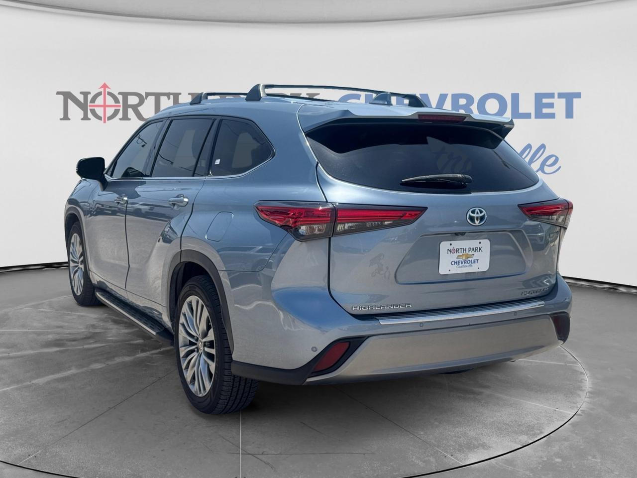 2022 Toyota Highlander Hybrid Platinum Castroville TX
