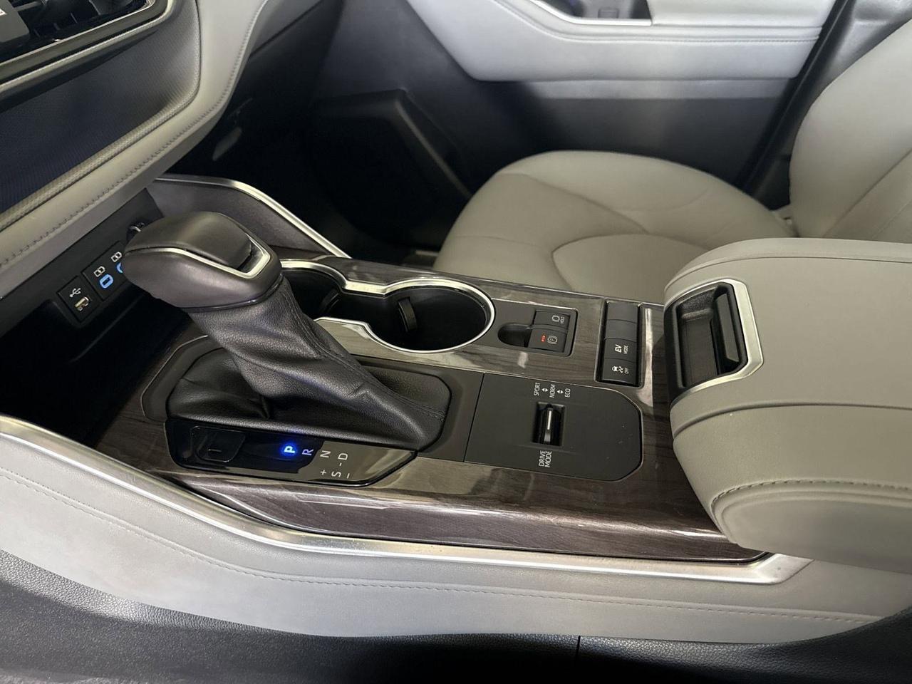 2022 Toyota Highlander Hybrid Platinum San Antonio TX