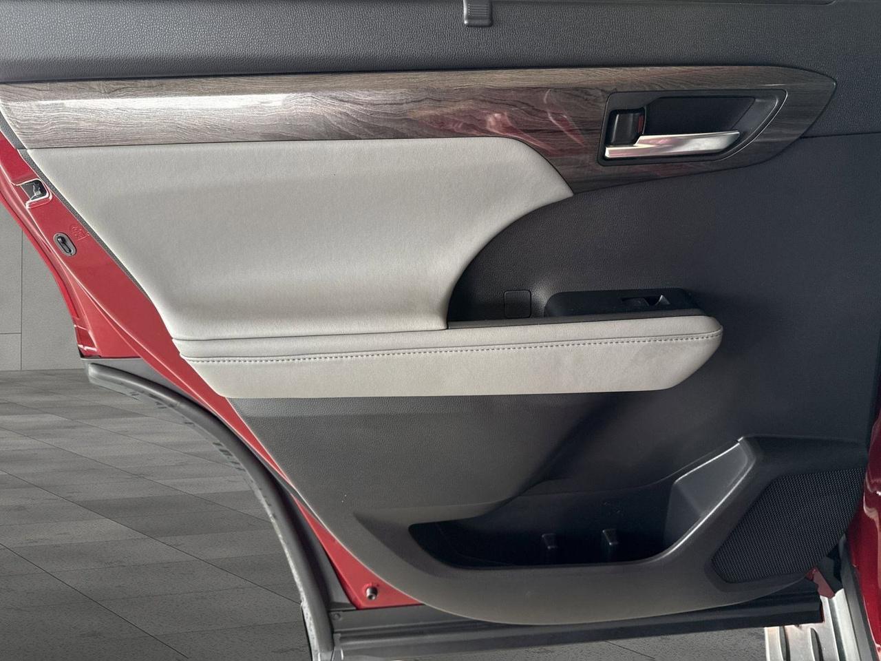 2022 Toyota Highlander Hybrid Platinum San Antonio TX