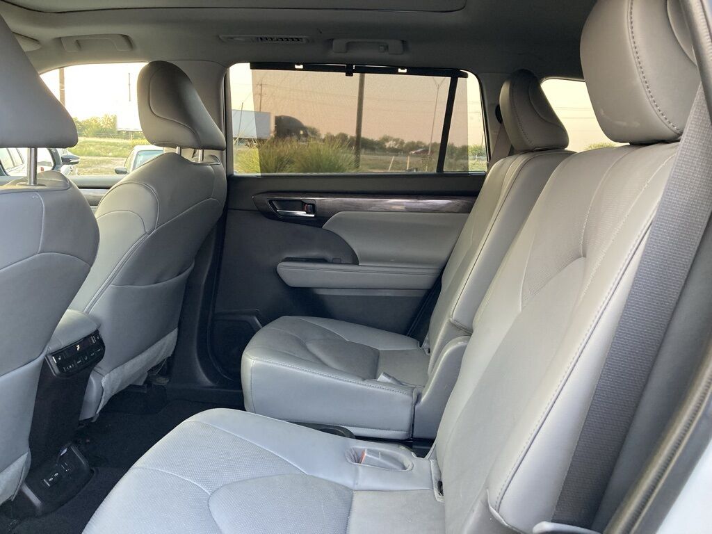 2022 Toyota Highlander Hybrid Platinum San Antonio TX