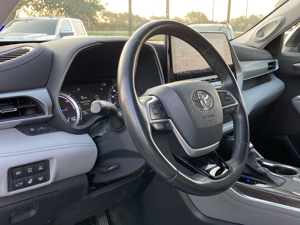 2022 Toyota Highlander Hybrid Platinum San Antonio TX