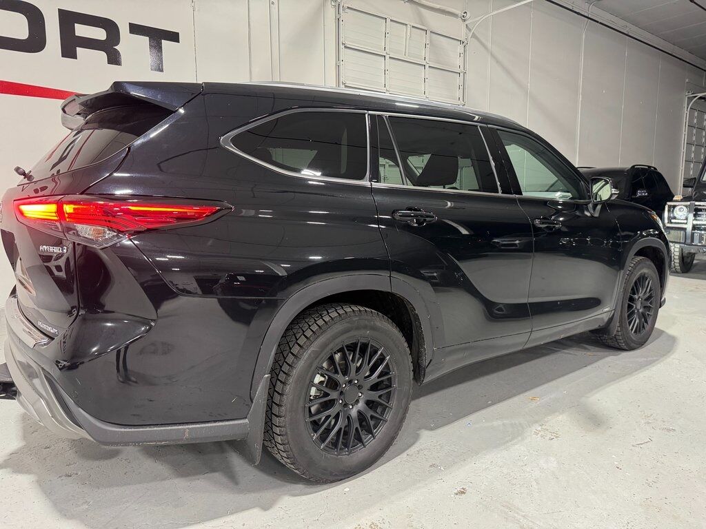 2022 Toyota Highlander Hybrid Platinum Tigard OR