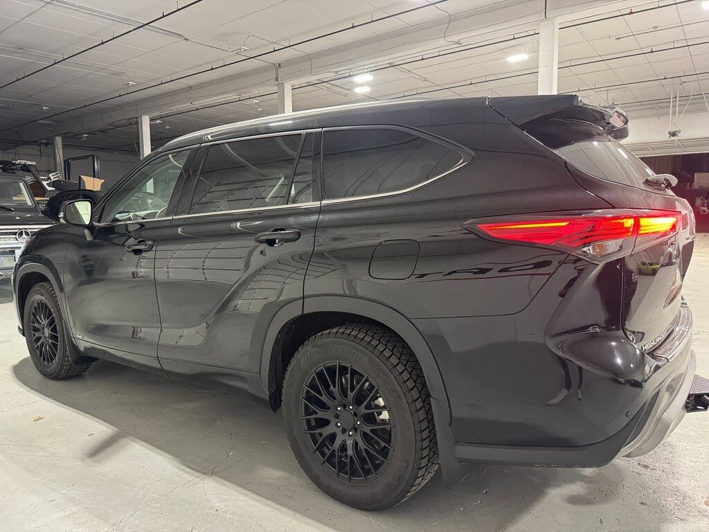 2022 Toyota Highlander Hybrid Platinum Tigard OR