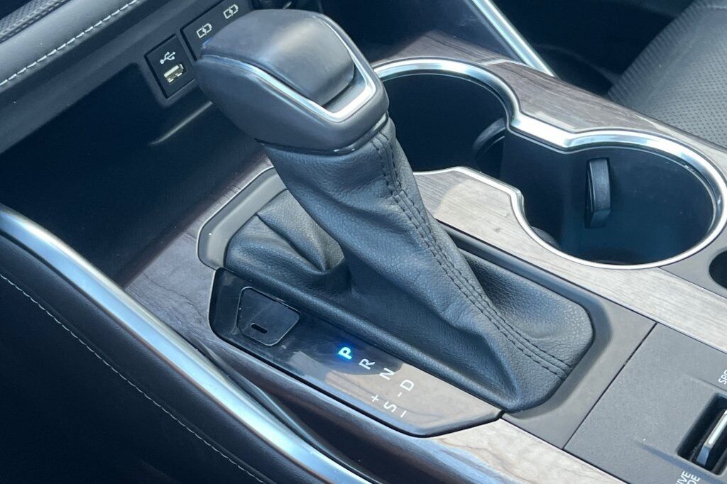 2022 Toyota Highlander Hybrid Platinum Fruitland ID
