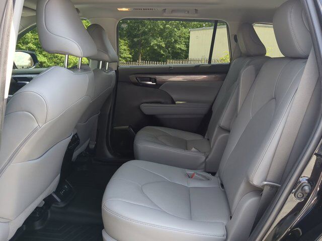 2022 Toyota Highlander Hybrid Platinum Winder GA